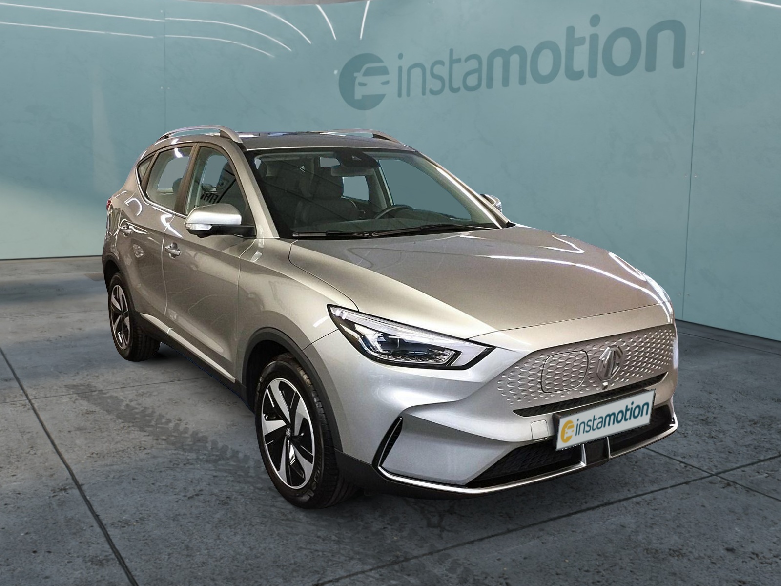 MG ZS H Lux