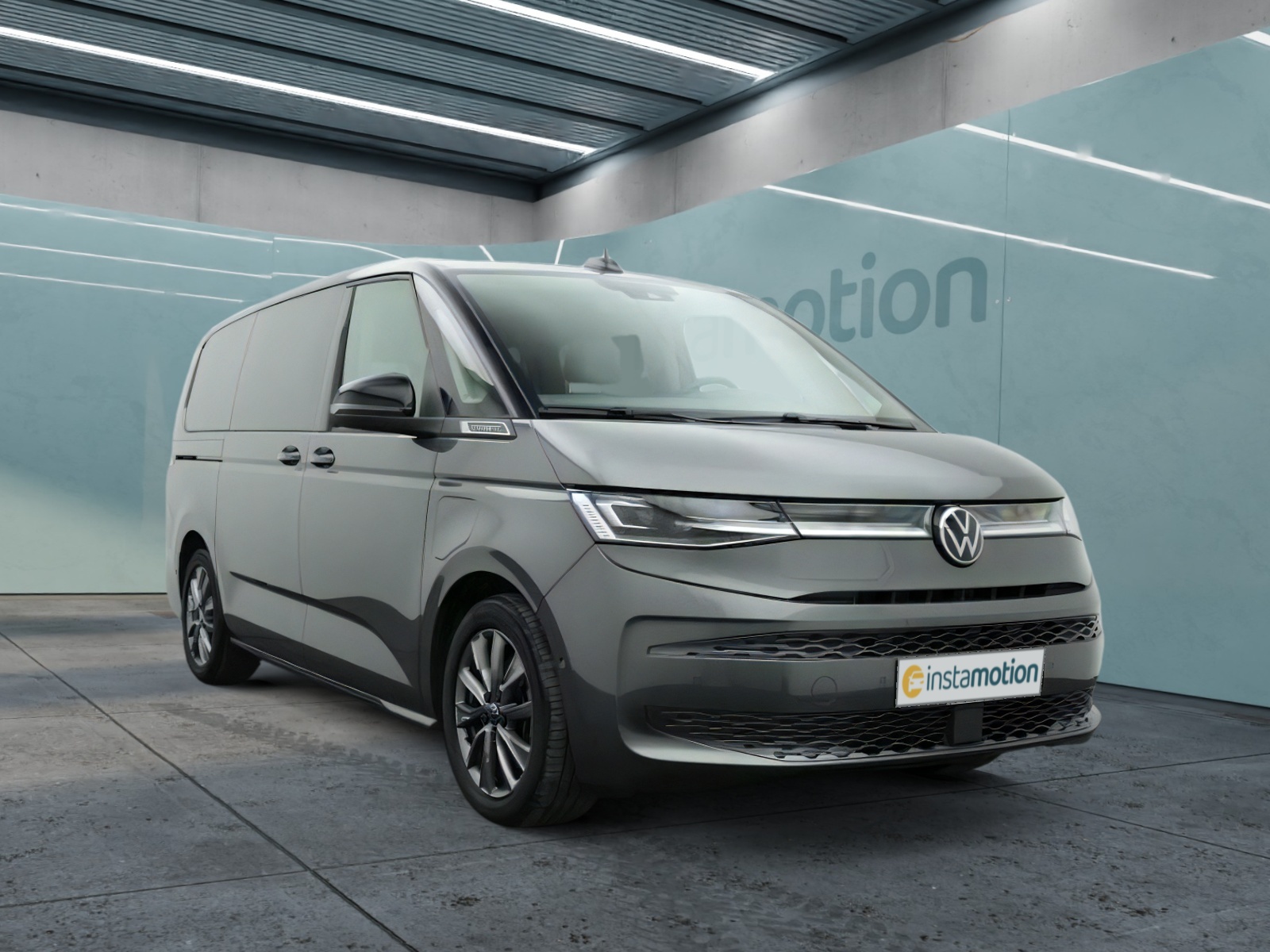 Volkswagen T7 Multivan 1.4 TSI Multivan eHybrid Style IQ-LIGHT
