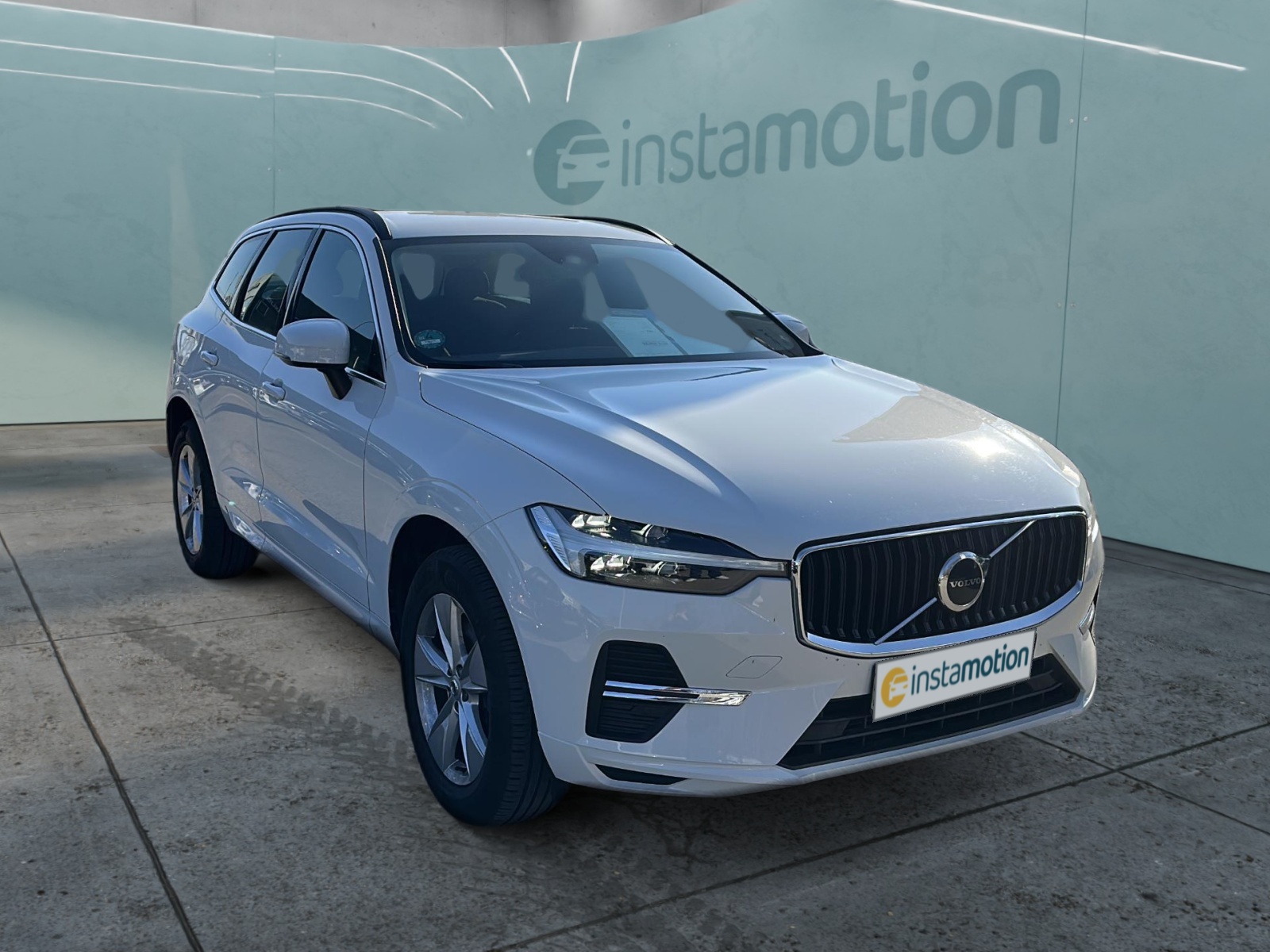 XC 60 Momentum Pro 2WD Bluetooth Navi LED Klima