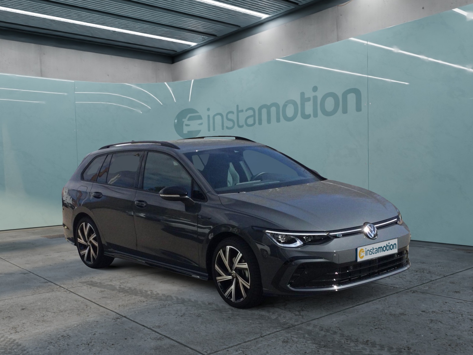 Golf VIII Variant 1.5eTSI R-Line DSG Navi LED ACC Kamera