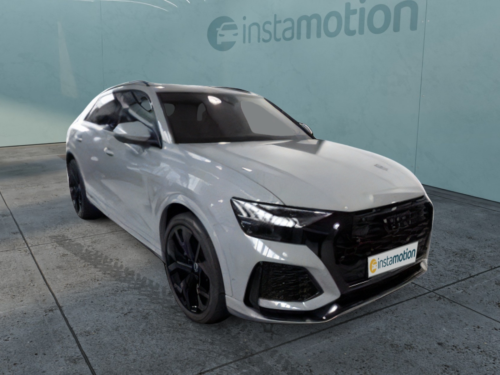 Audi RSQ8