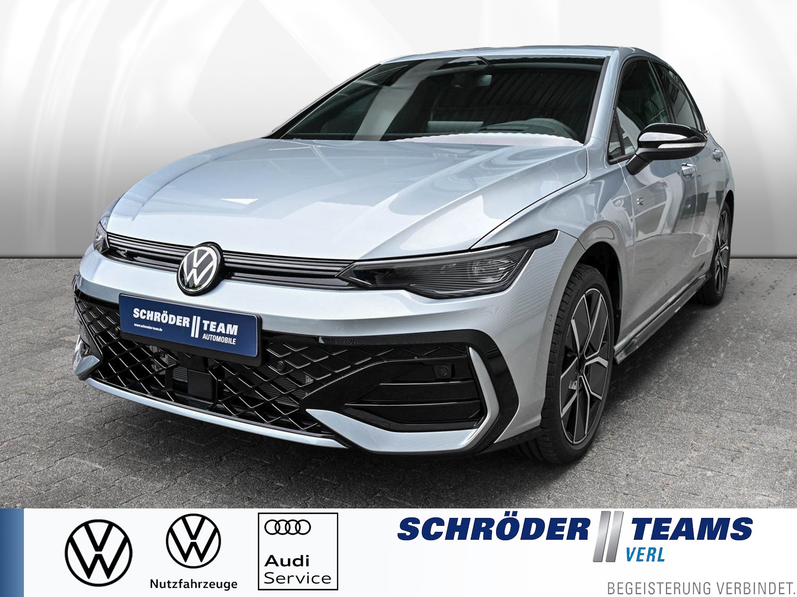 Golf VIII 1.5 eTSI DSG R-Line Black Style