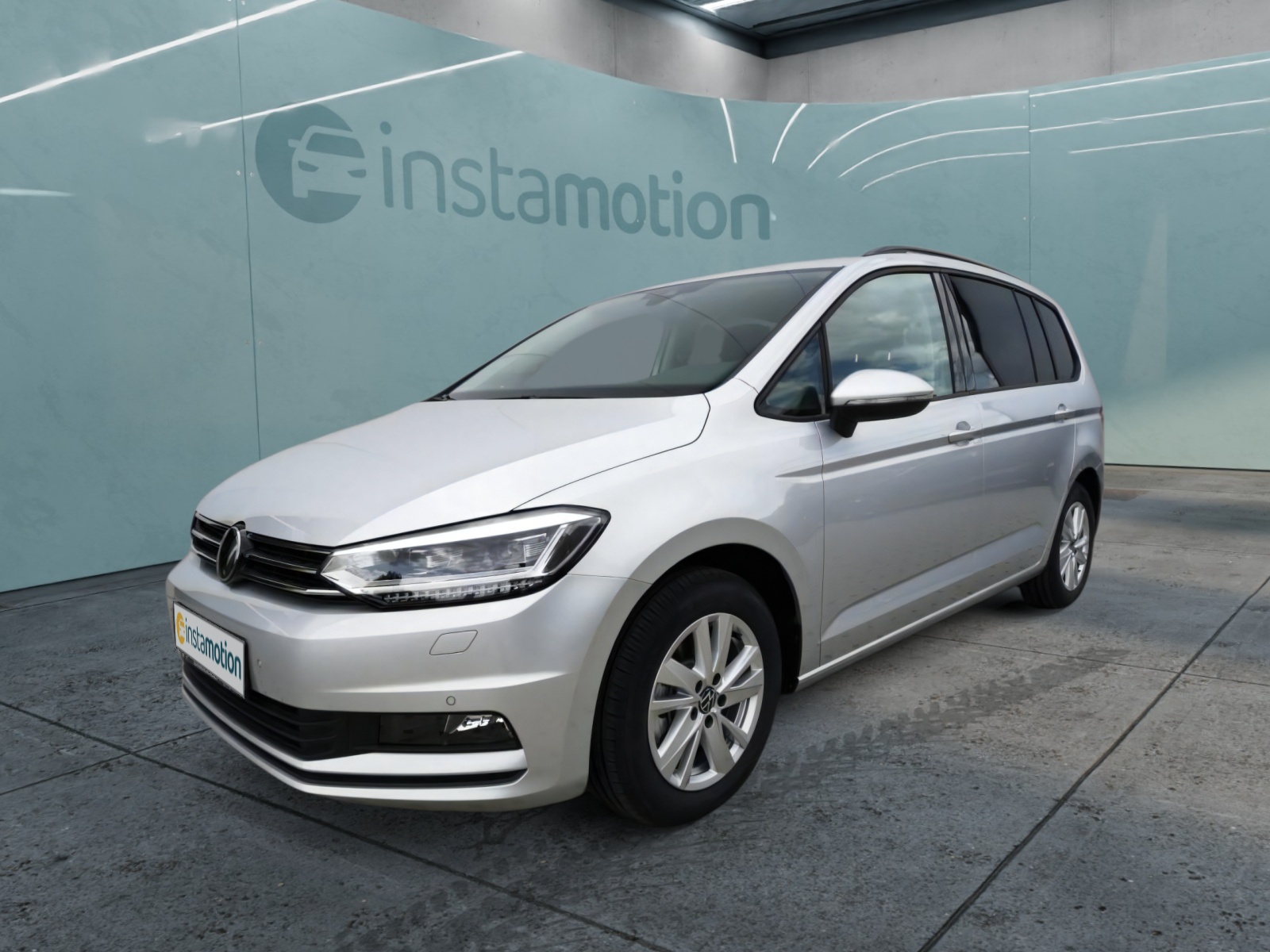 Volkswagen Touran 1.5 TSI Comfortline Travel IQ Drive Digital APP