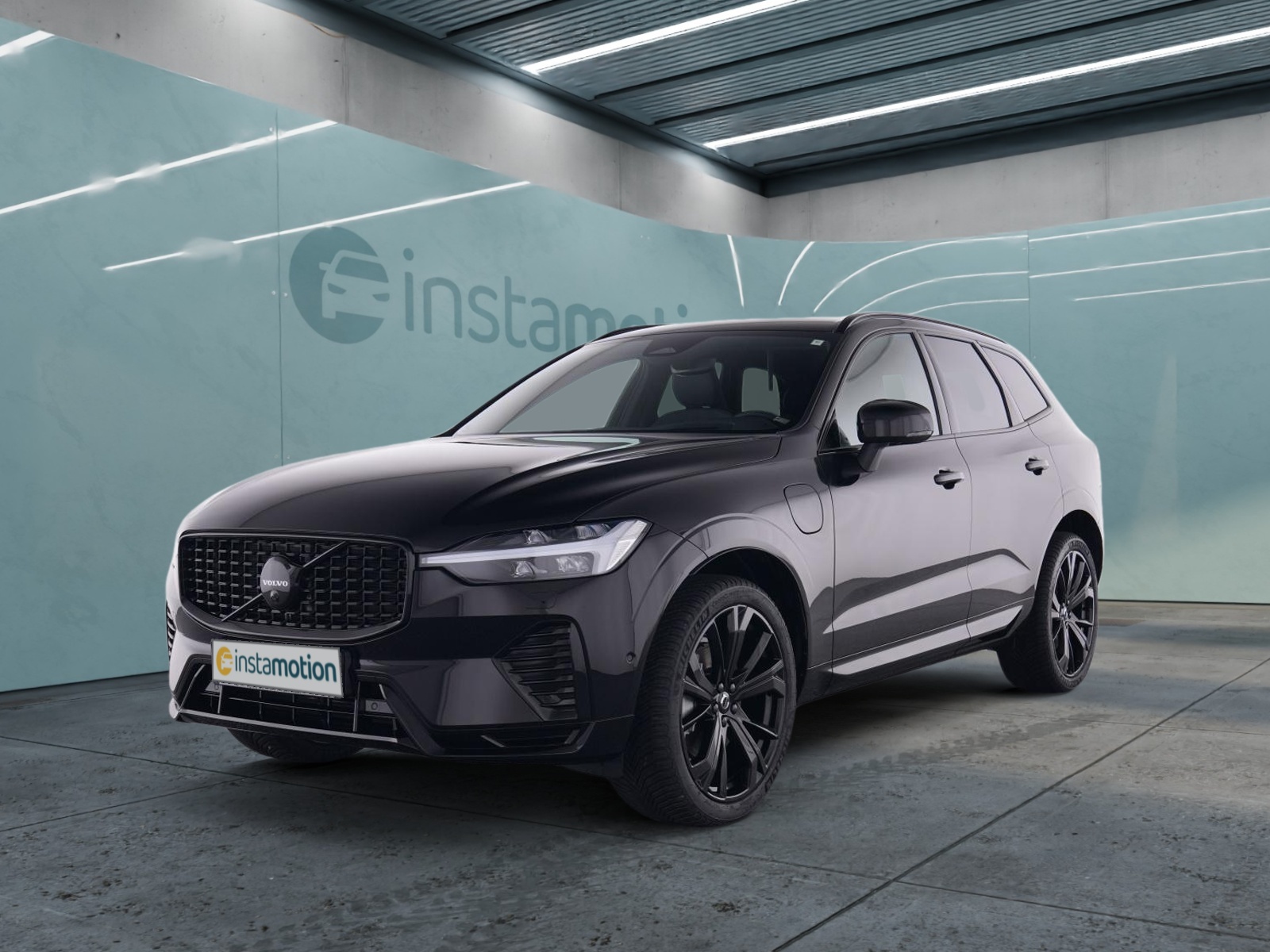XC60 T6 AWD Plus Black Edition+360Kam+HUD+Sound