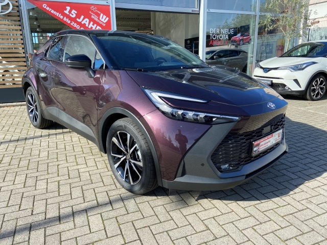 C-HR 2,0 Hybrid Team D 1,99% Navi LED ACC *TECH*