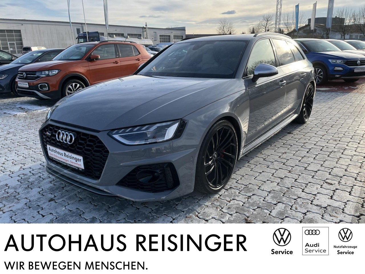 Audi RS4 Avant quattro&O Pan )