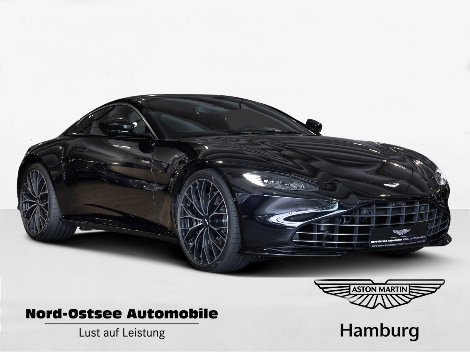 Aston Martin V8 Vantage Coupé - Aston Martin Hamburg