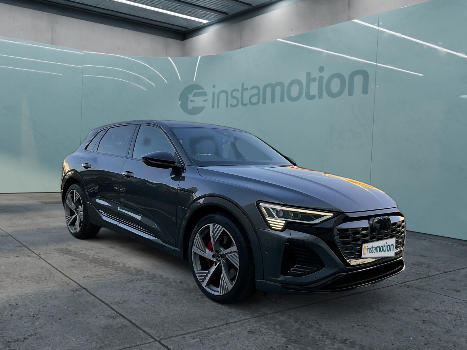 Audi Q8 S line 55 quattro STH