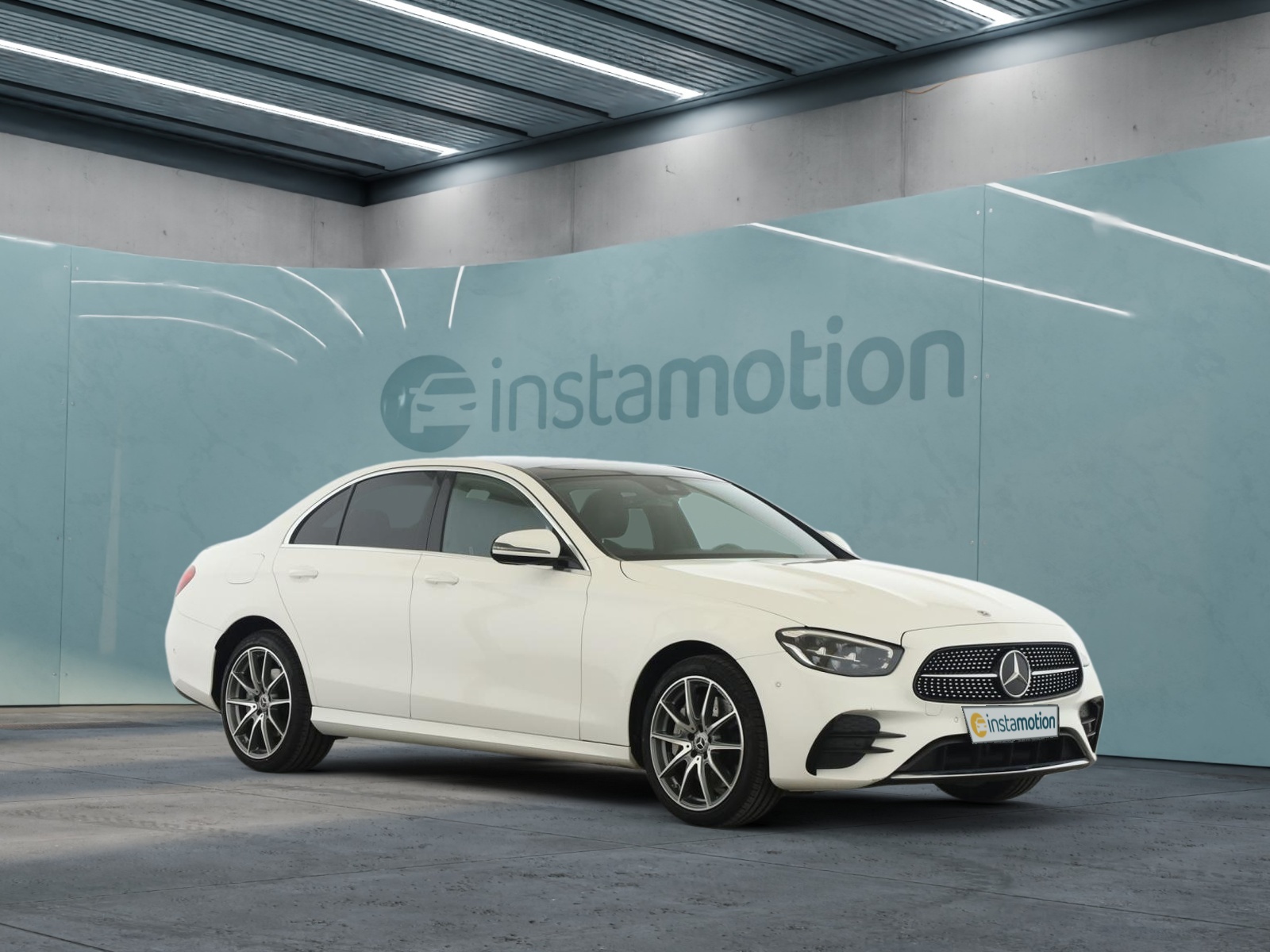 Mercedes-Benz E 300 e AMG BURMESTER FLA AMBI