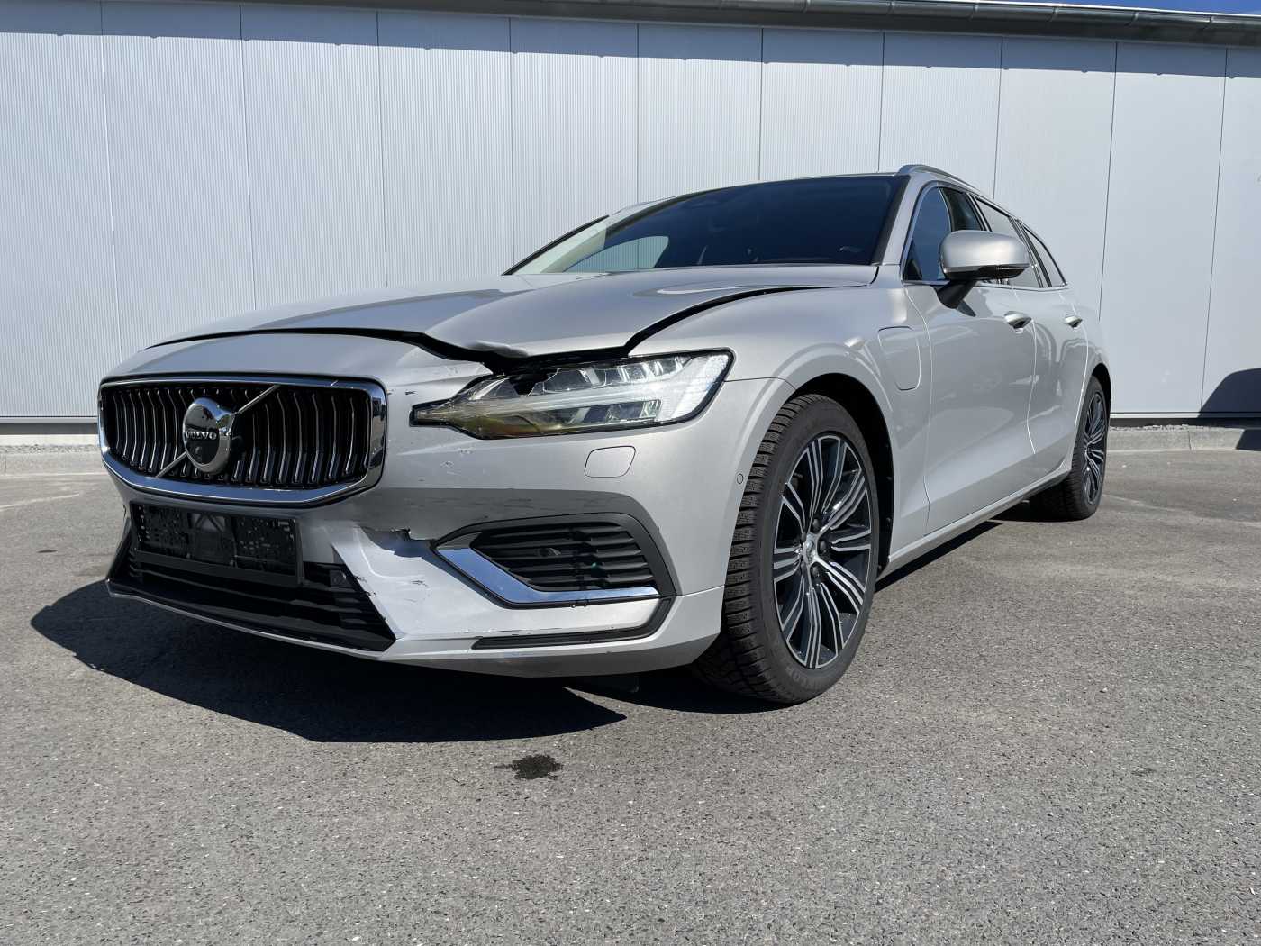 V60 Plus Bright T6 Plug-in-Hybrid AWD Geartronic
