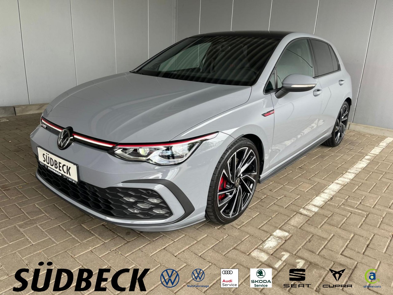 Golf VIII GTI 2.0 TSI MATRIX-LED+PANO+H&K+KAMERA