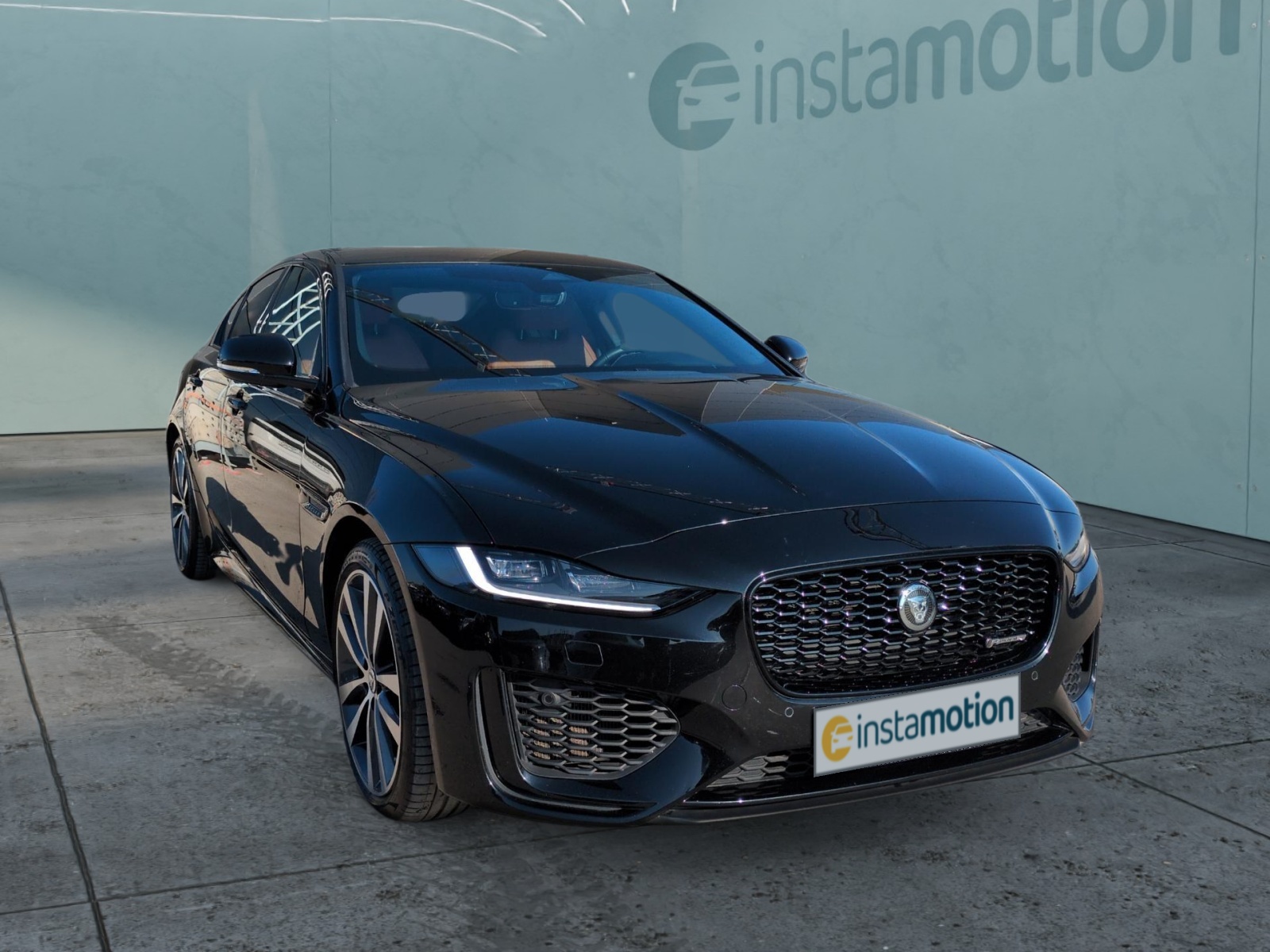 Jaguar XE P250 R-Dynamic HSE Winter-P Fahrass-P