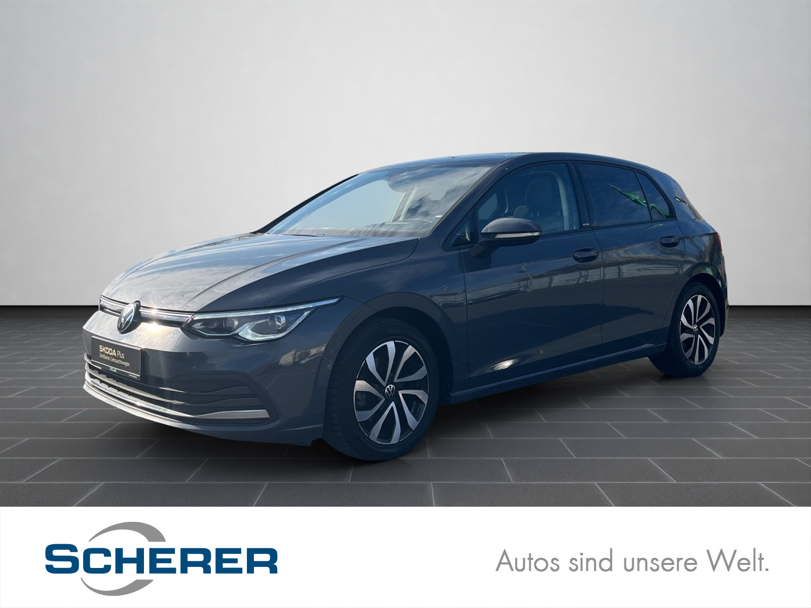 Golf Active 2.0 TDI DSG NAVI AHK PANO HeadUp KAMERA ACC MATRIX