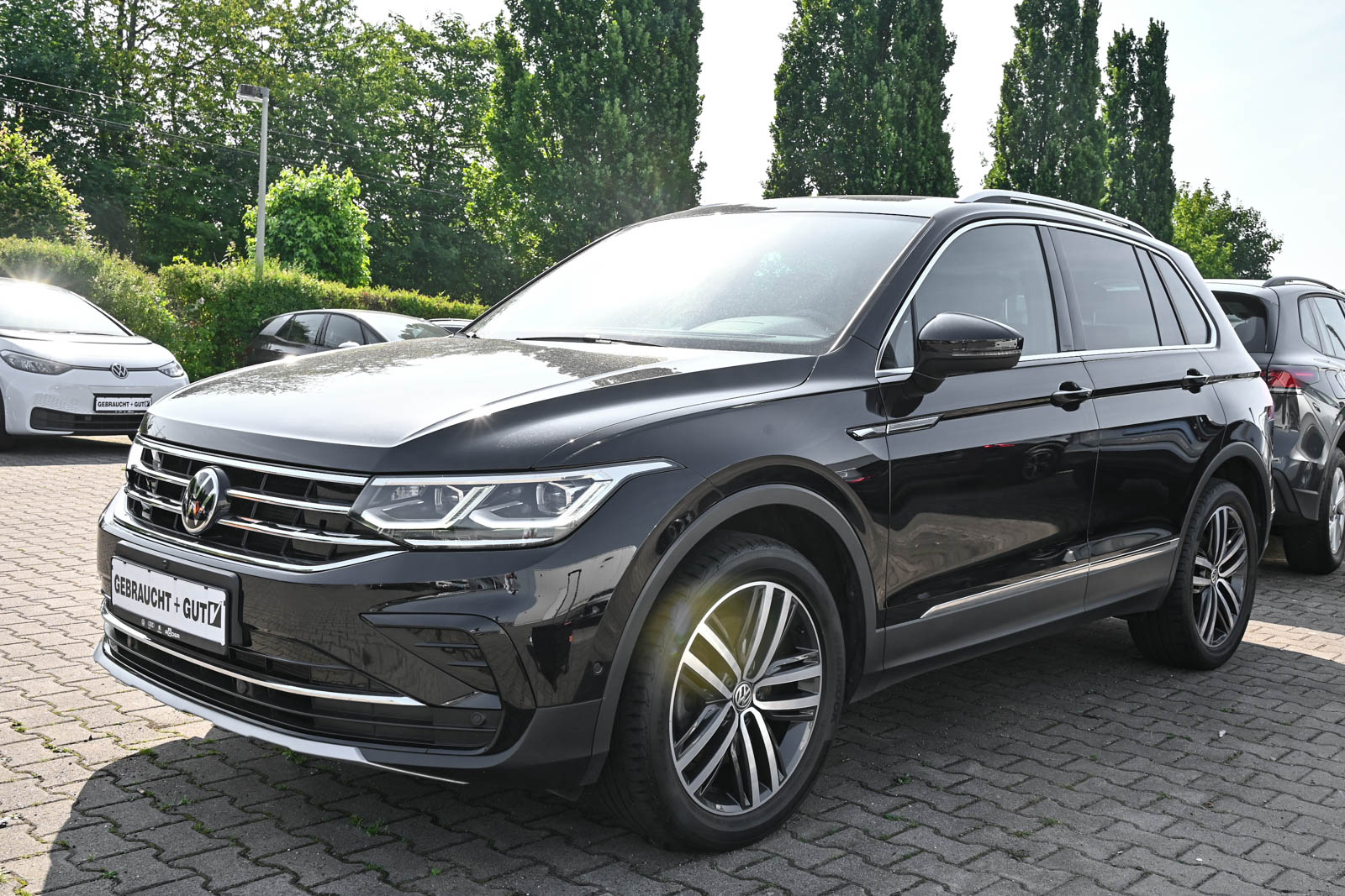 Tiguan 2.0 TDI Elegance 4M Matrix Navi Leder AHK
