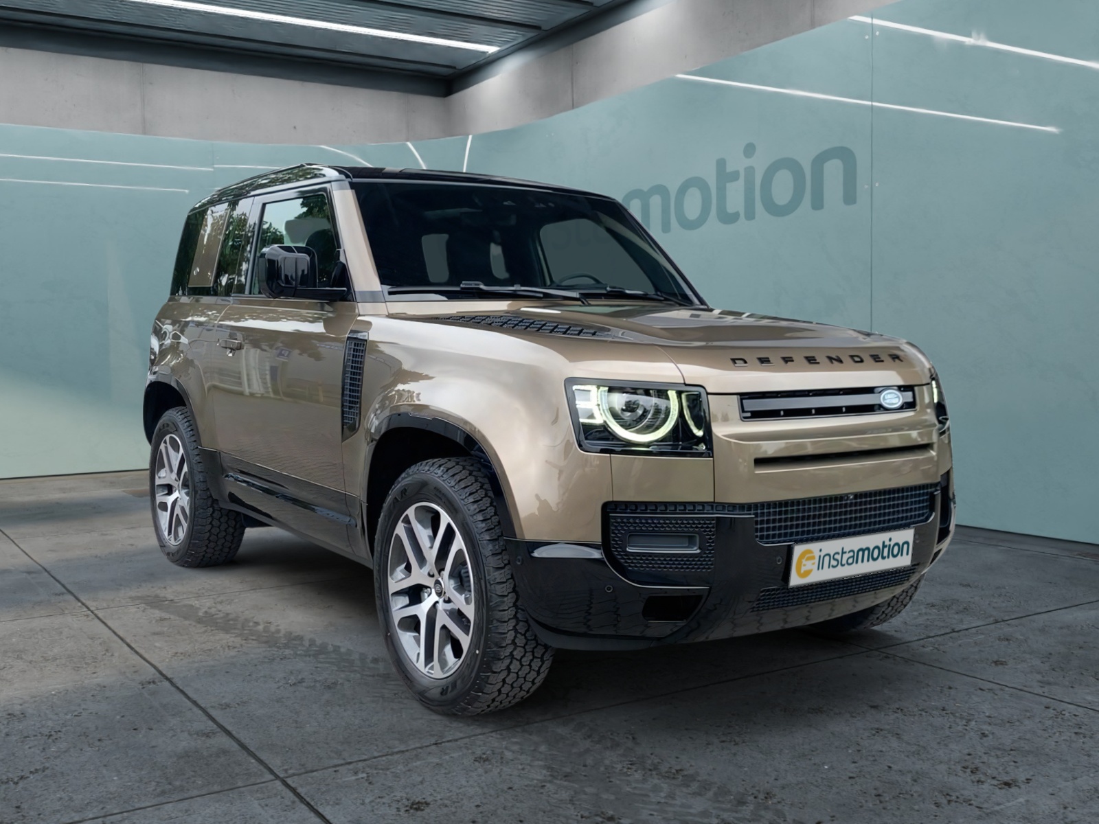 Land Rover Defender 90 D200 X-Dynamic SE elSitz