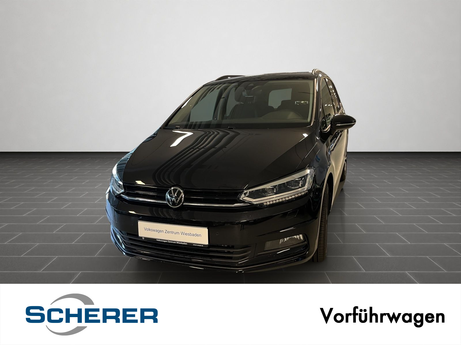 Touran Highline 1.5 TSI DSG 7-Sitzer AHK NAV ASS