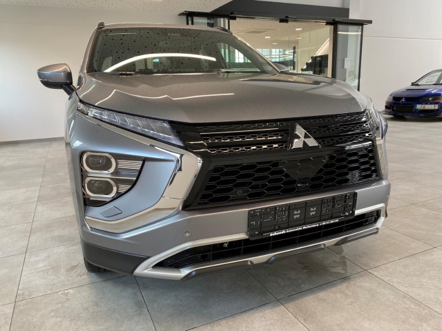 Mitsubishi Eclipse Cross Plug-In Hybrid Select