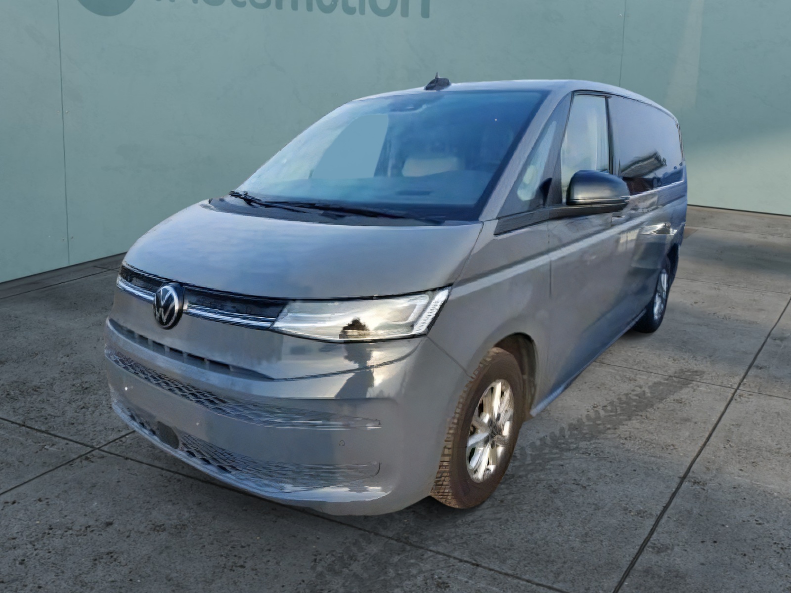 Volkswagen T7 Multivan 2.0 TDI Multivan LÜ Life IQ Light App