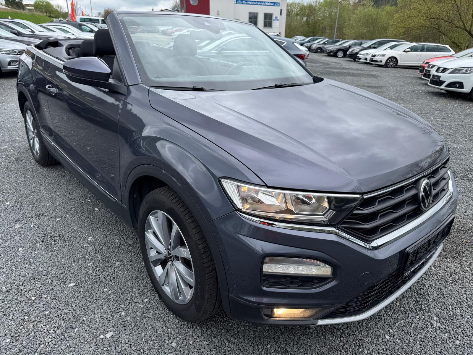 Volkswagen T-Roc Cabriolet 1.5 TSI Style PDCHI VO FRONT LANE