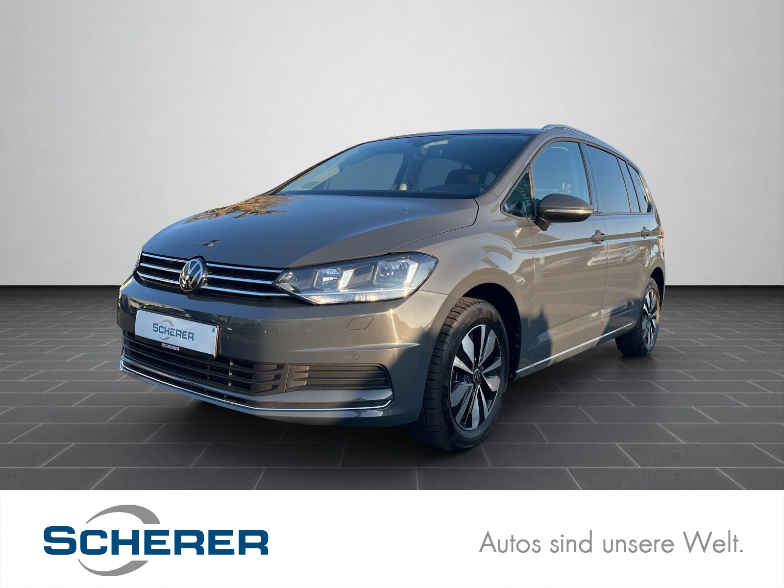 Touran 1.5 TSI DSG MOVE Navi, RFK, Ambiente, SHZ