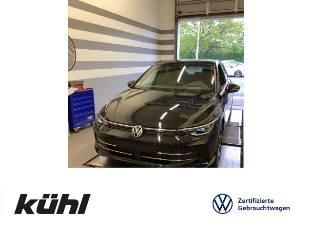 Golf VIII 1.5 eTSI DSG Edition 50 Navi,AHK,Pano