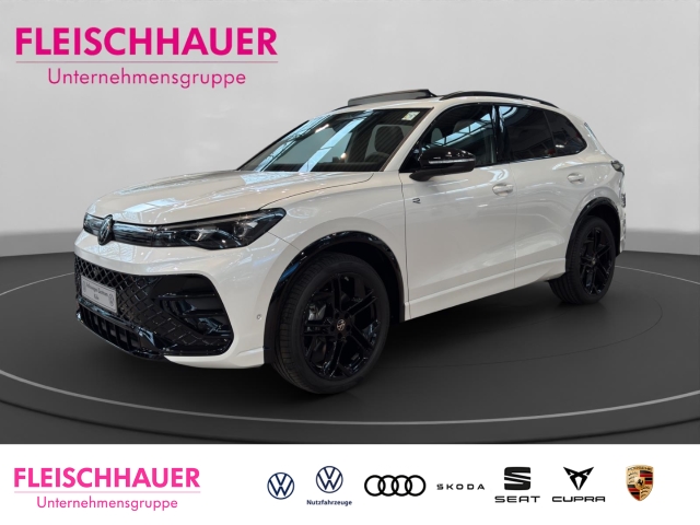 Tiguan R-LINE 2.0 TDI BLACK STYLE AHK DCC PANO