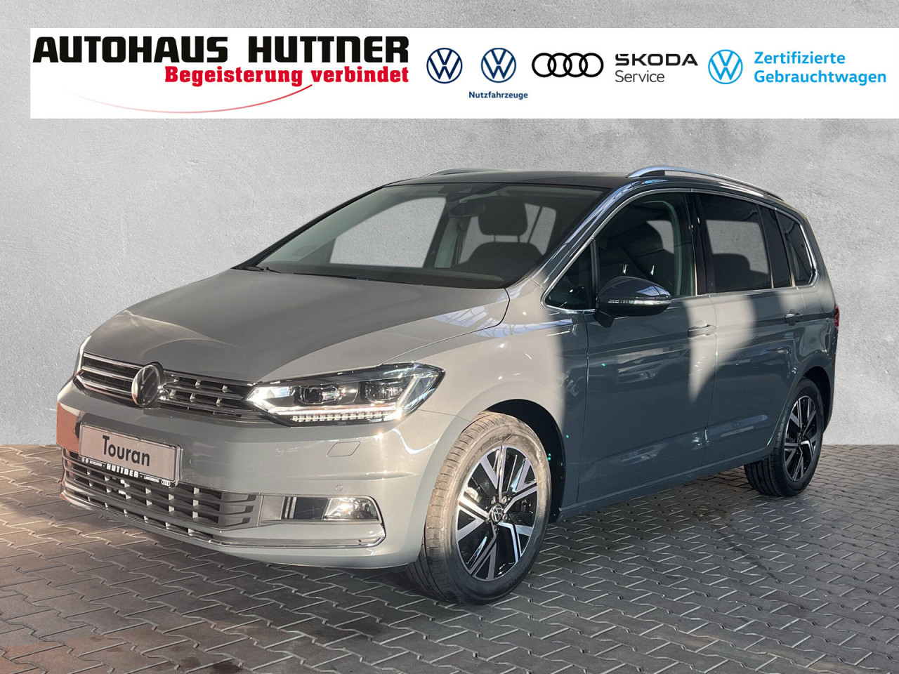 Touran HIGHLINE 1.5 TSI DSG NAV AHK LED APPCONNECT