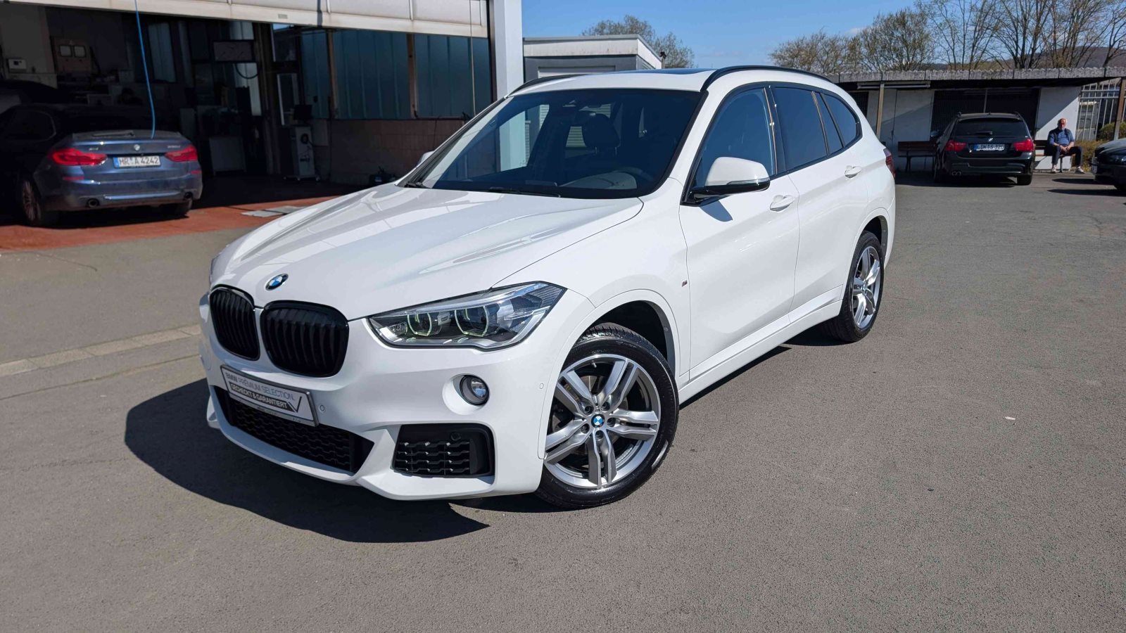 X1 sDrive18i M SPORT DKG LEDER PANO LED HIFI PDC