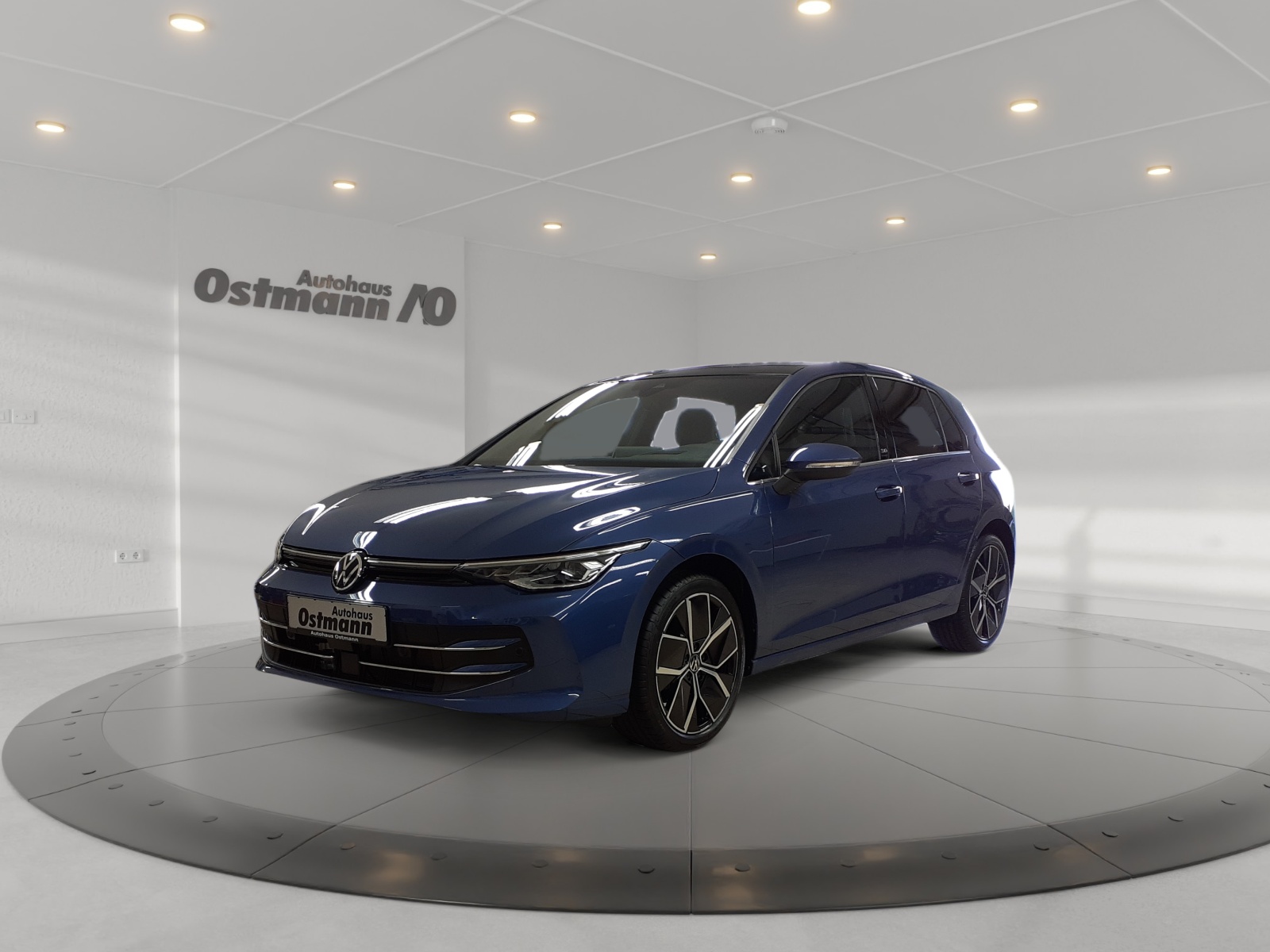 Golf Style 1.5 eTSI OPF DSG AHK HUD DCC PANO