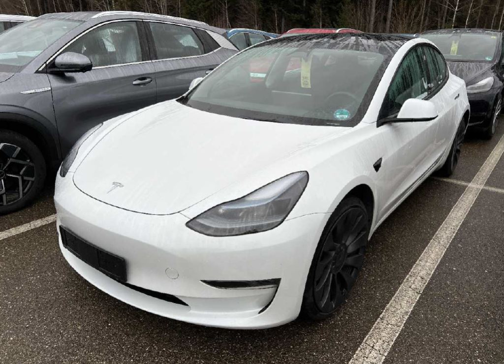 Tesla Model 3 Performance AWD Autopilot