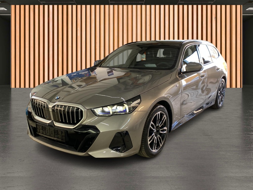520 d Touring xDrive M Sport*HeadUp*AHK*Pano*