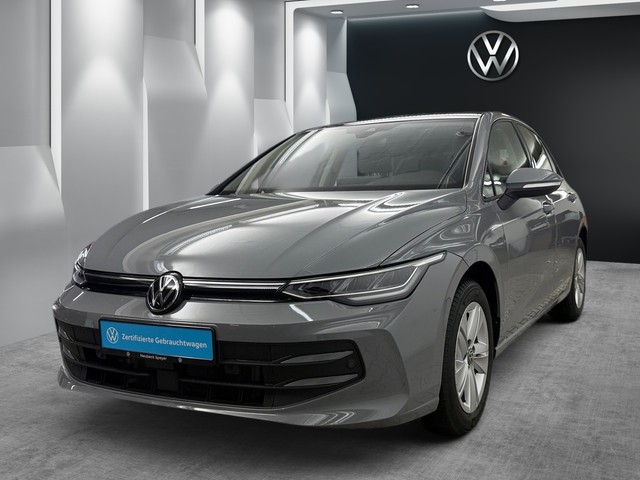 Golf VIII Lim. 1.5 eTSI Life AHK LED PANO SITZH