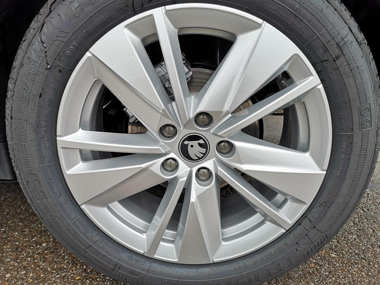 Skoda Karoq 2.0 TDI Selection GV5 17