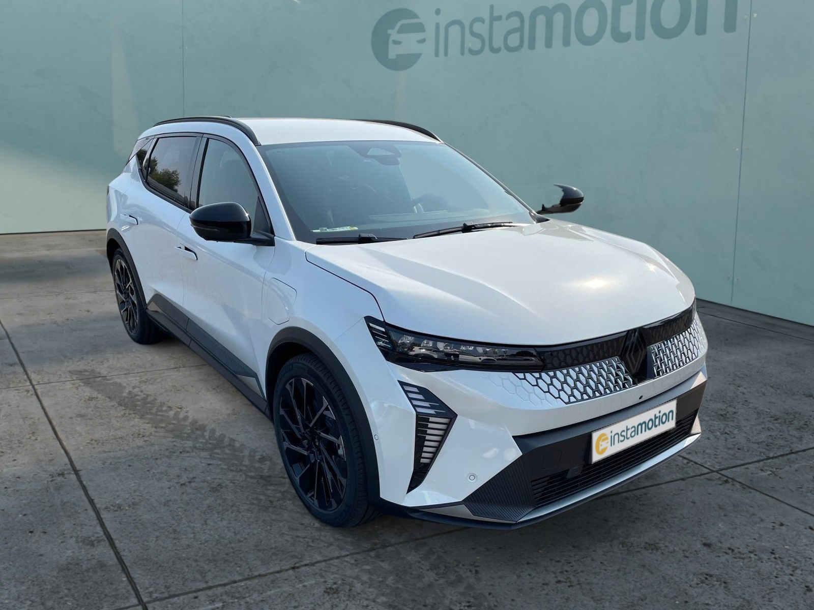 Scenic E-Tech Electric 220 Long Range Esprit Alpine