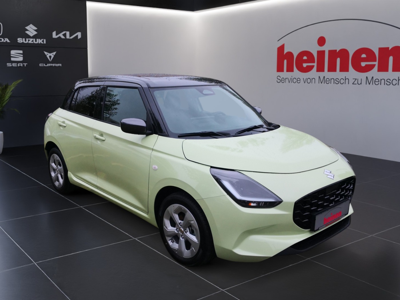 SWIFT 1.2 COMFORT PLUS CVT NAVI TEMPOMAT ADAPTIV