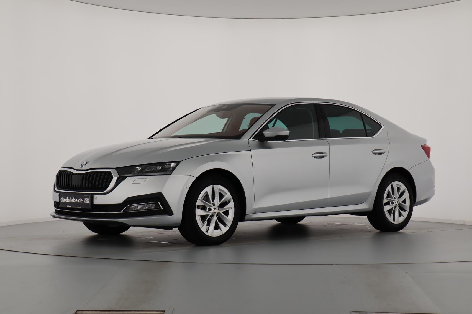 OCTAVIA FIRST 2.0TDI DSG ELEKTR.SITZE+MATRIXuvm
