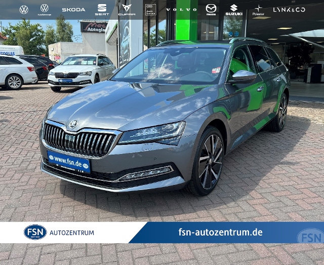 Superb Combi 2.0 TDI Style DSG AHK NAVI ACC SITZ