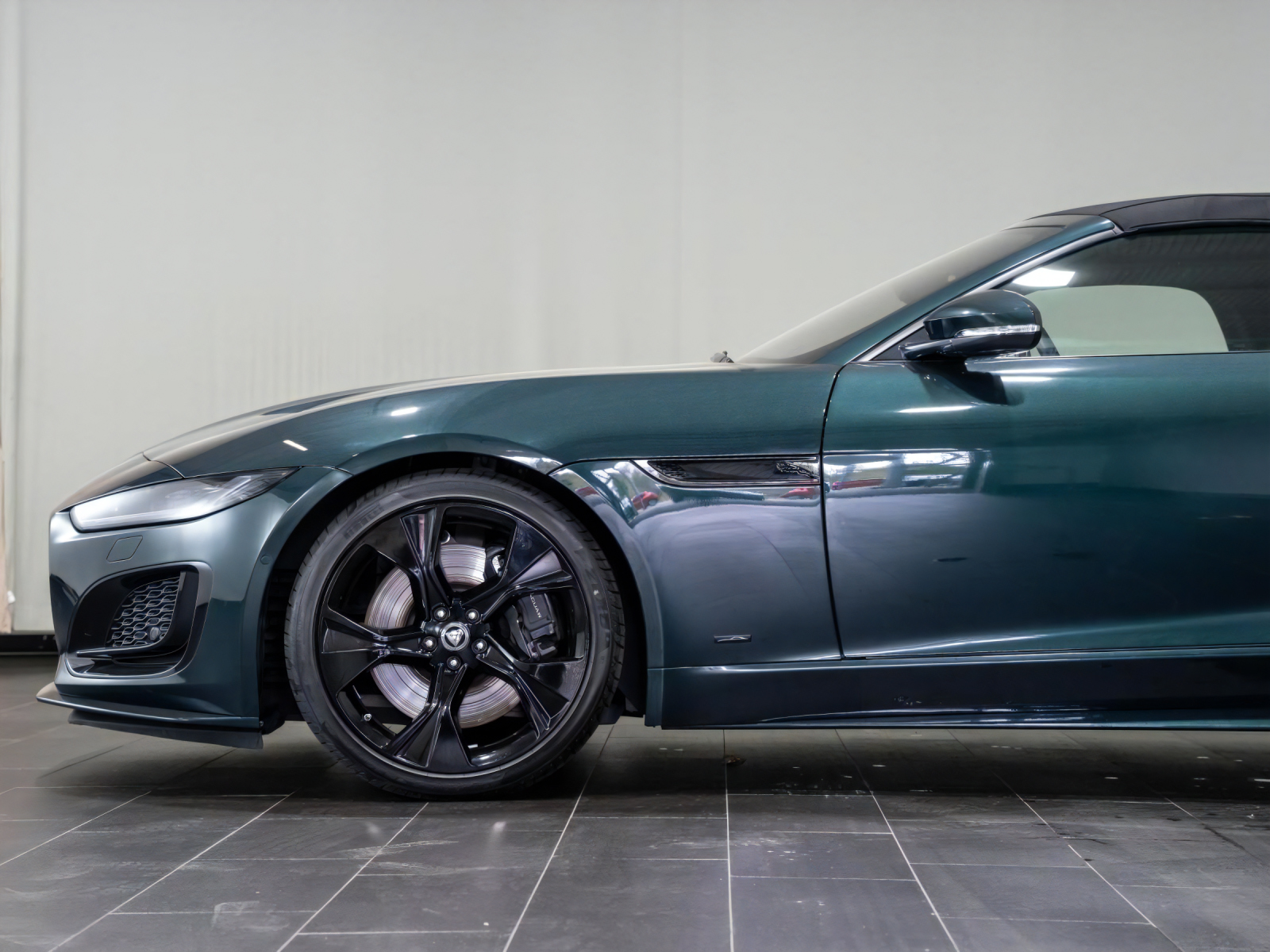 Jaguar F-Type Cabriolet P450 AWD Performance-Sitze