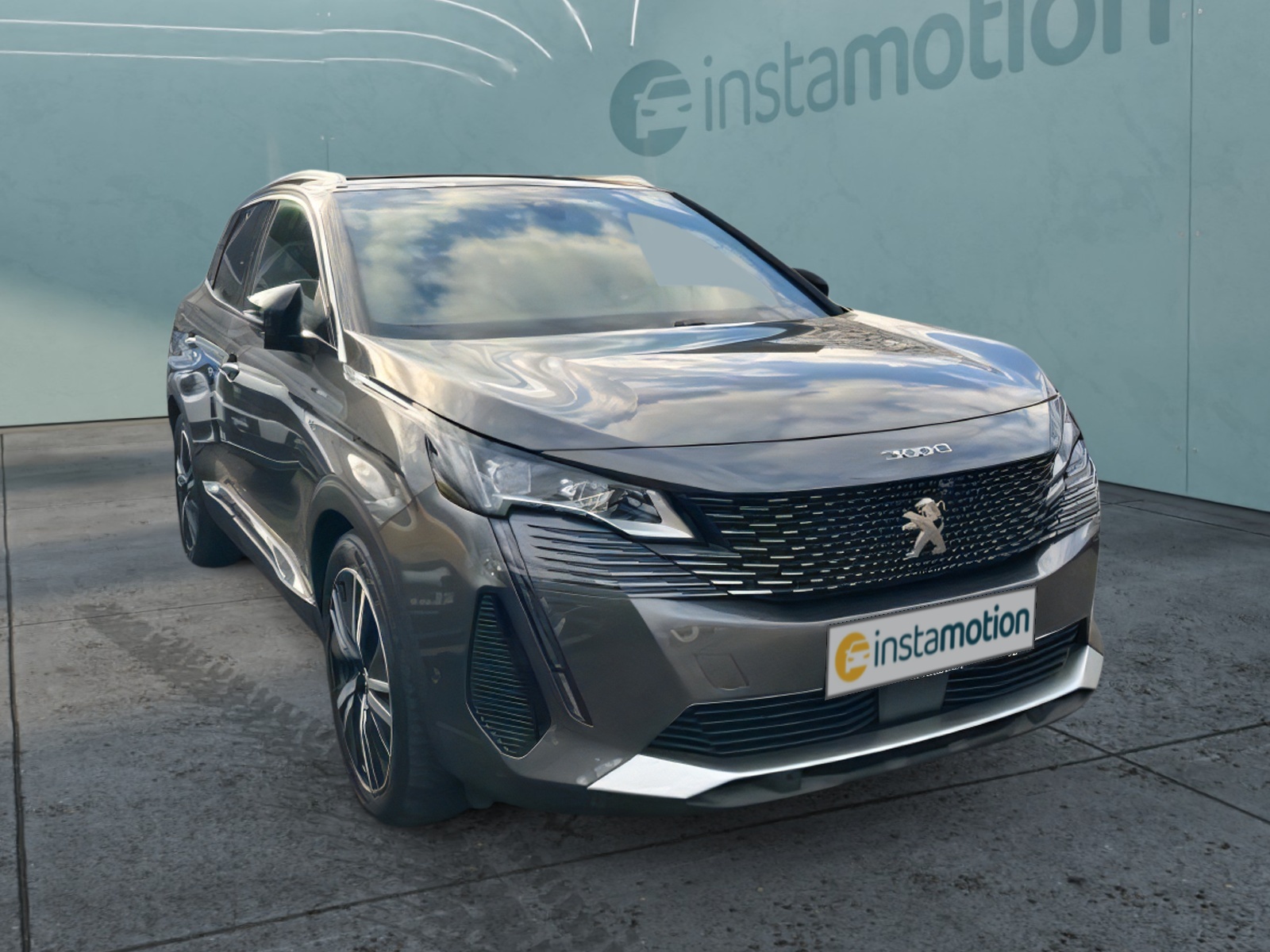 3008 Hybrid4 300 GT 1.6 Plug-In +FOCAL+PANO+MASSAGE+WALLBOX+