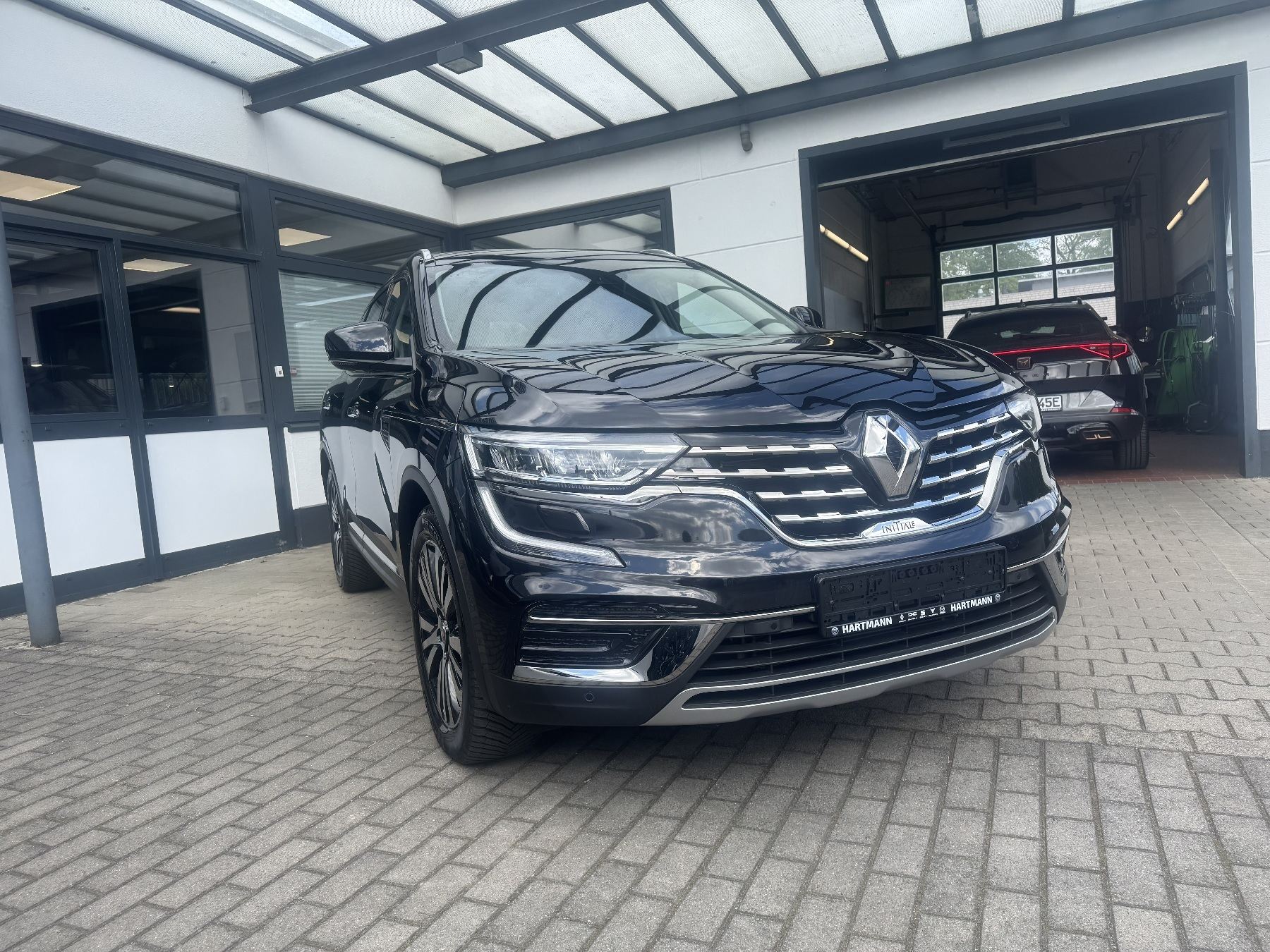 Koleos Initiale Paris 4x4 Elek. Panoramadach AHK