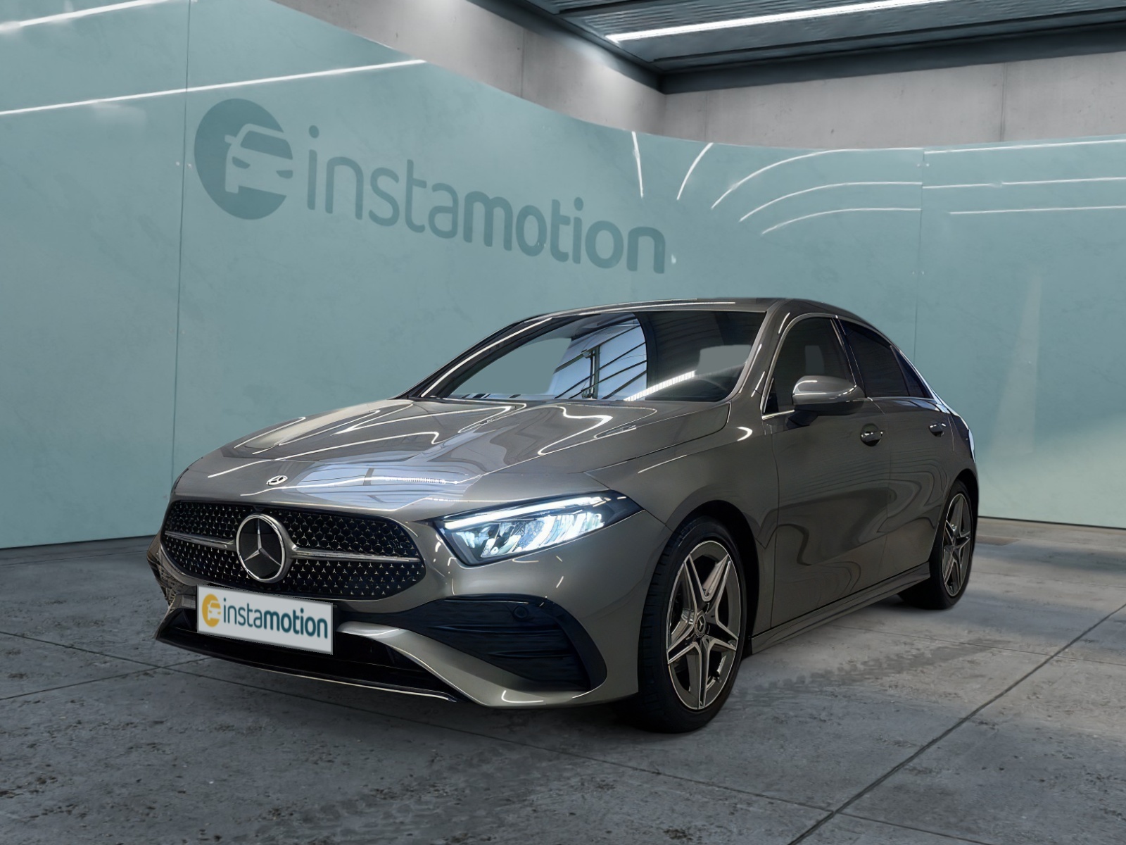 Mercedes-Benz A 200 LIMOUSINE AMG Premium