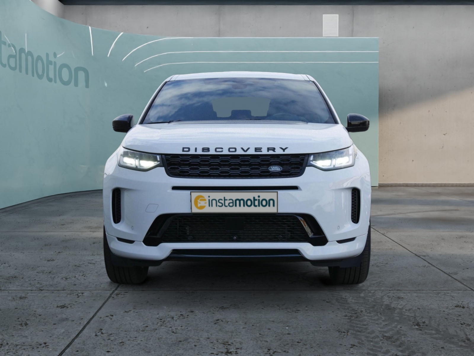 Land Rover Discovery Sport P300e R-Dynamic S