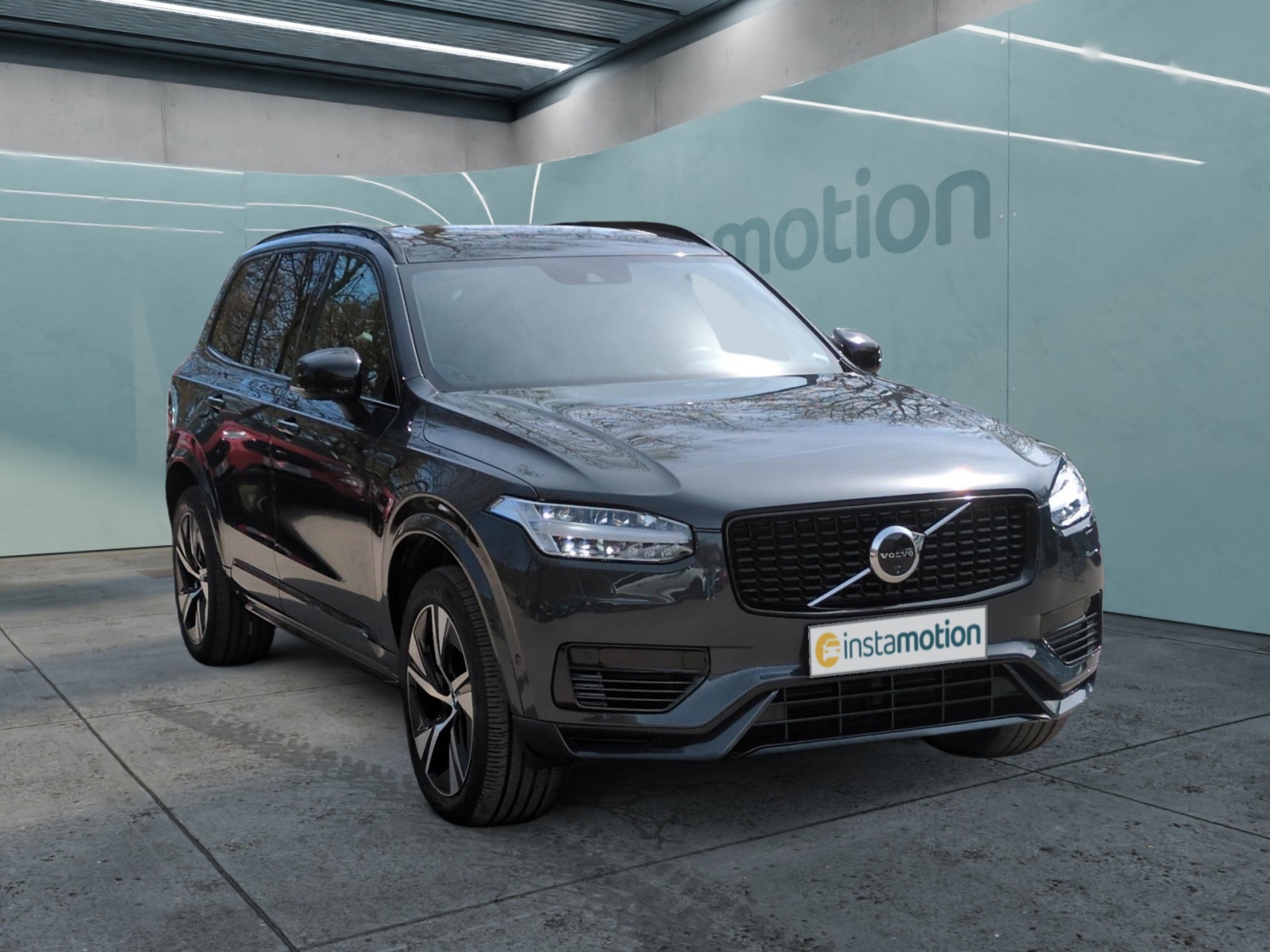 XC90 T8 Recharge R-Design Edition Plug-In Hybrid A