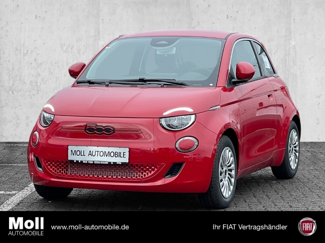 Fiat 500E Red