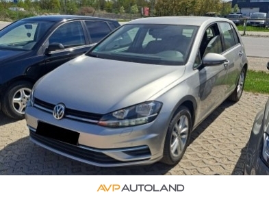 Volkswagen Golf 1.0 TSI VII Comfortline | |