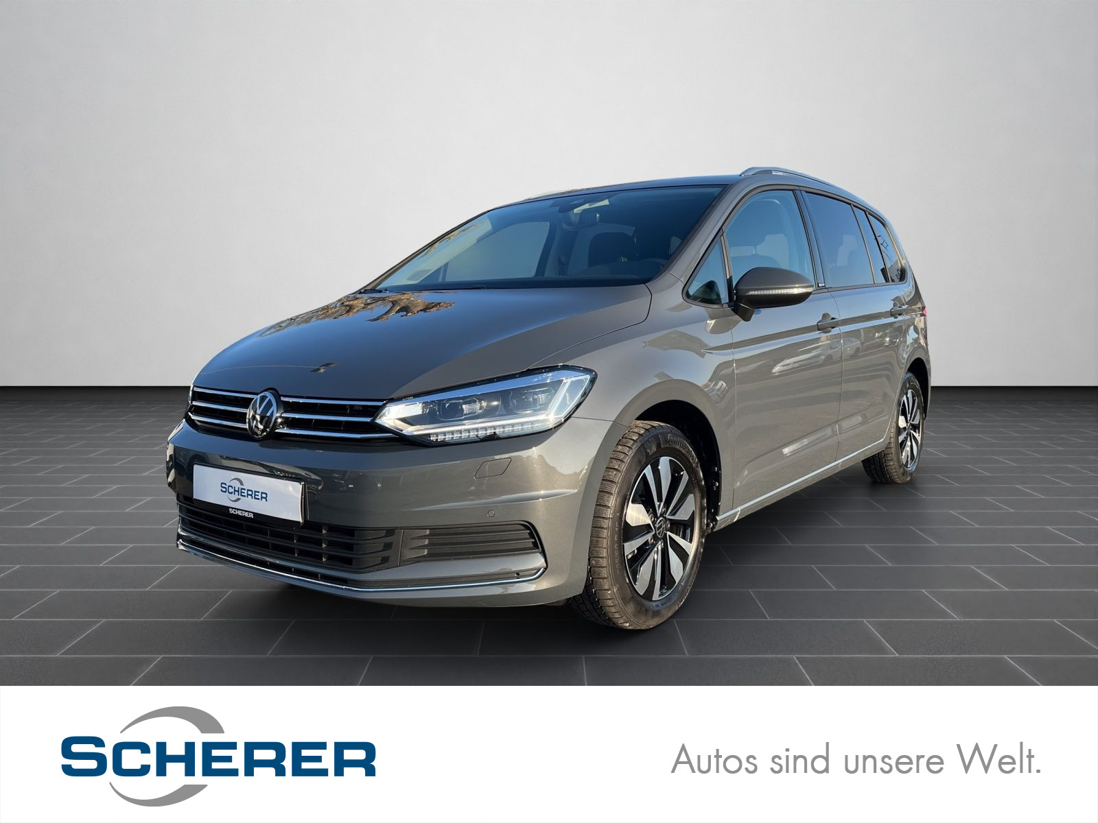 Touran 1.5 TSI DSG MOVE Navi, RFK, SHZ