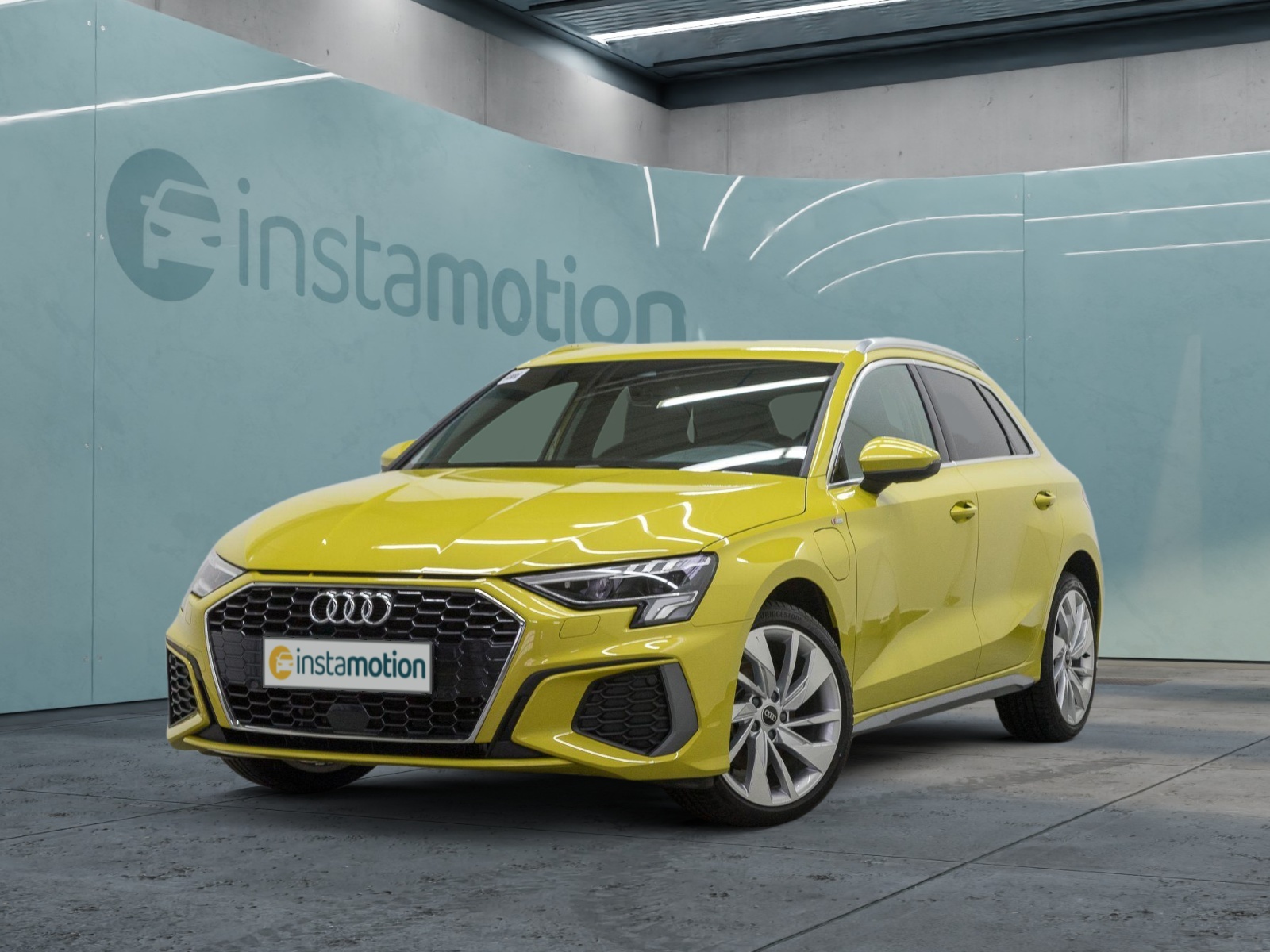 Audi A3 Sportback 40 TFSIe S LINE LM18
