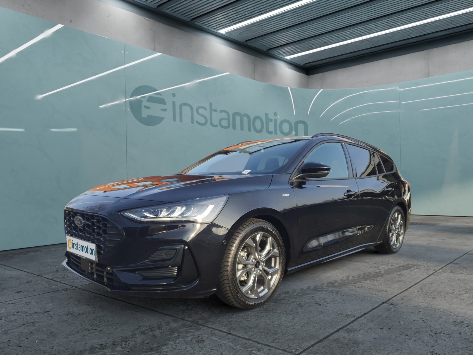Focus ST-Line X Turnier Aut. AHK Kamera LED WI-PKT