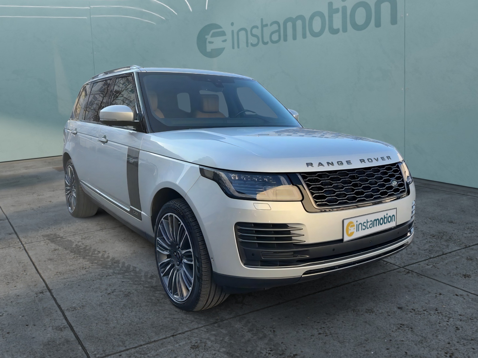 Land Rover Range Rover LWB D350 Autobiography SVO-Silver
