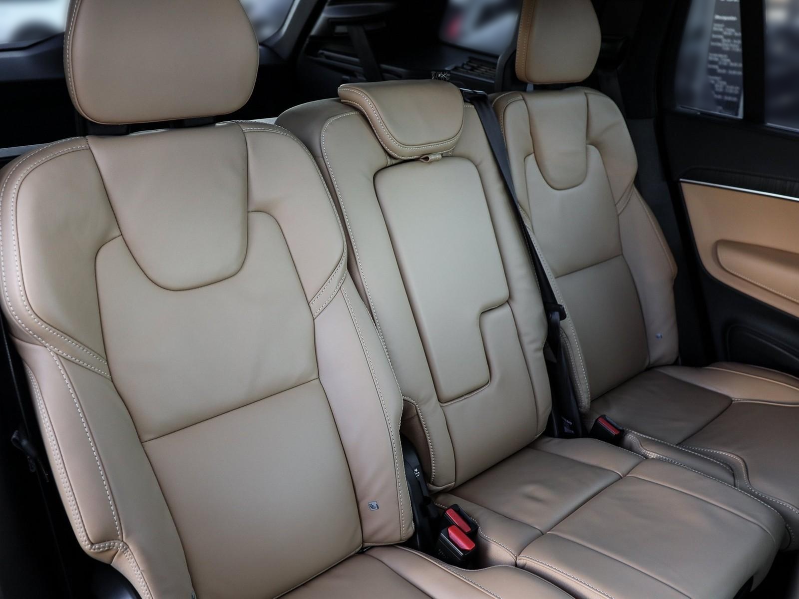 XC90 T8 AWD Recharge Ultimate Bright NP:105.870,-//FOUR-C/MASSAGE/B&W